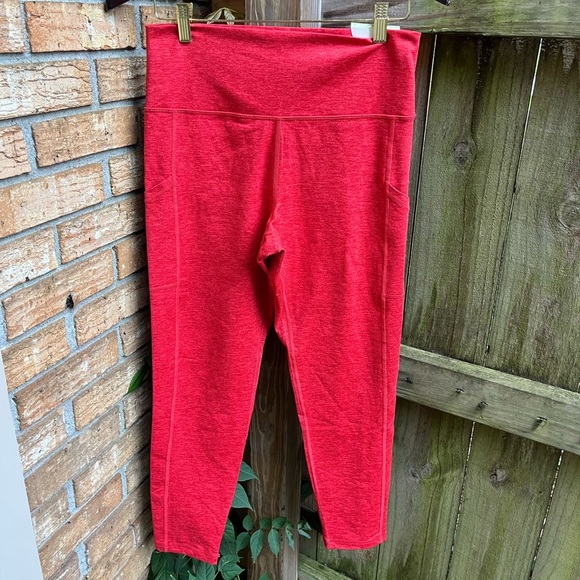 Aerie Offline High Rise The Hugger Bright Red Women's Leggings w/ Pockets NWT - Picture 1 of 3